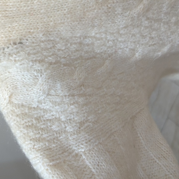 Vintage Cherry and Webb sweater - Picture 3 of 8